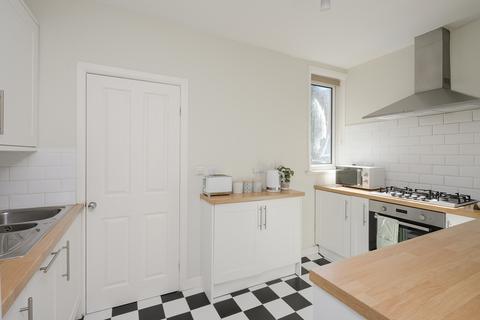 2 bedroom apartment for sale, London SW18