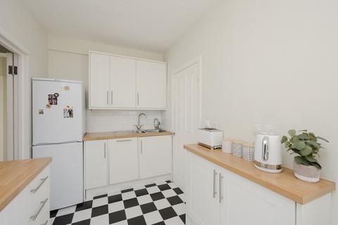 2 bedroom apartment for sale, London SW18