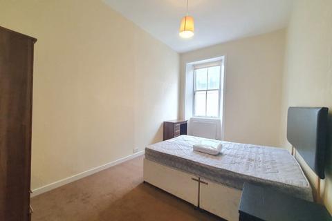 5 bedroom flat to rent, West Port, Edinburgh, EH3