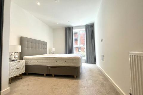 2 bedroom flat for sale, Blenheim Mansions, London N8