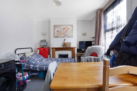 239 Castle Road, Chatham, ME4 5JA