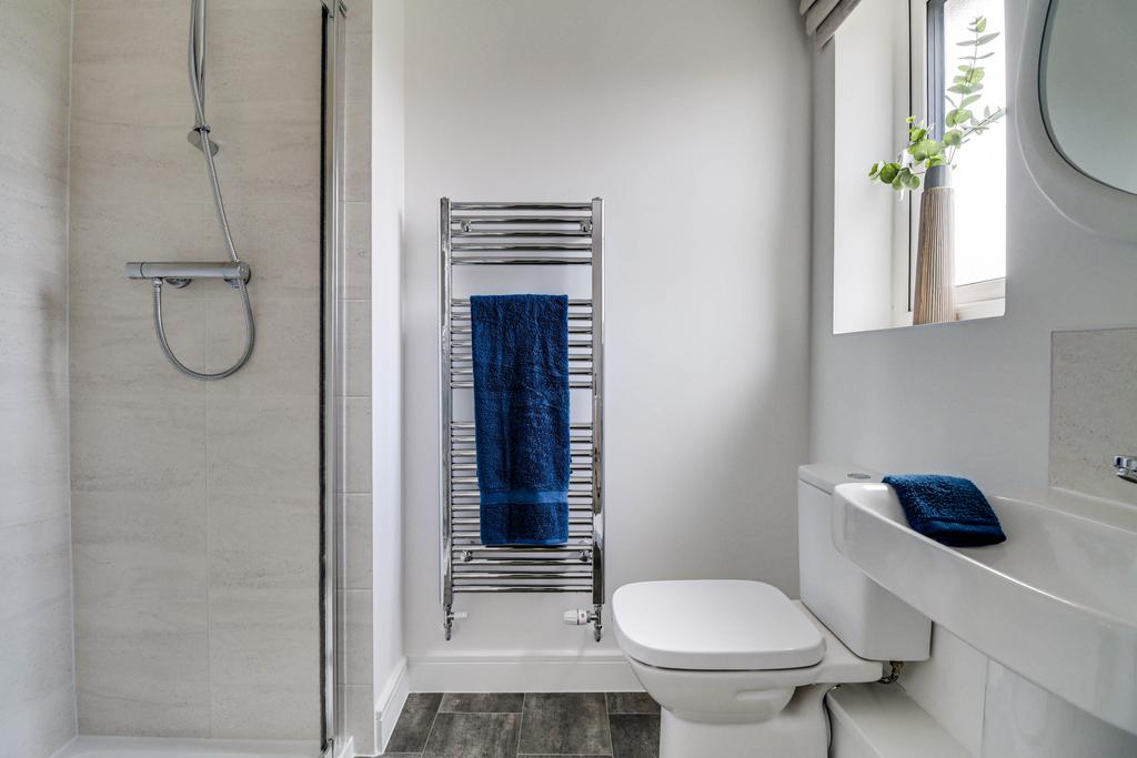 Littleford Bedroom 2 ensuite