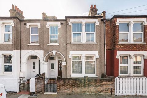 2 bedroom maisonette for sale, Fairlight Road, London SW17