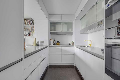 1 bedroom flat for sale, Barbican, London EC2Y
