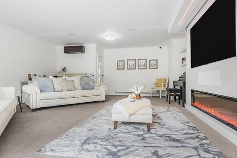 4 Rectory Lane, Castle Bromwich, Birmingham, B36 9DH