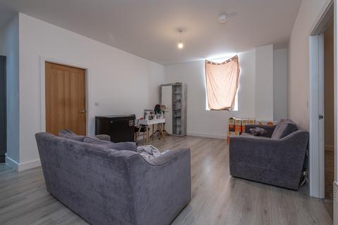 undefined, Ash Tree Garth, Leeds LS9