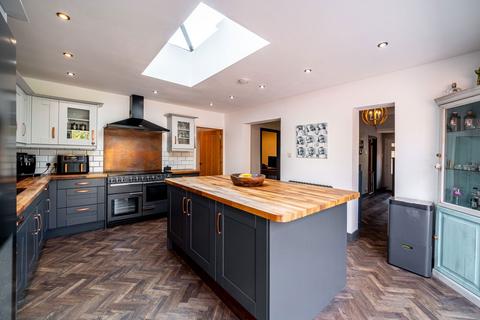 48 Reddicap Hill, Sutton Coldfield, B75 7BQ