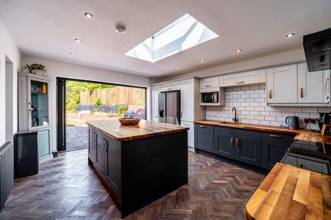 48 Reddicap Hill, Sutton Coldfield, B75 7BQ
