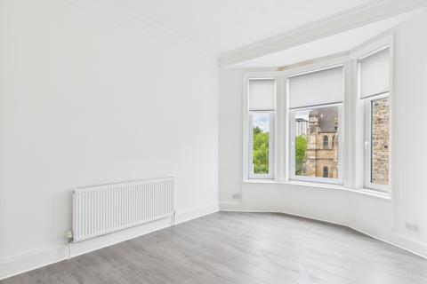 2 bedroom flat to rent, 79 Causeyside Street, Flat 2/2, Paisley, PA1 1YU