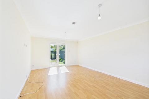 3 bedroom terraced house for sale, Morningside, Balbeggie PH2
