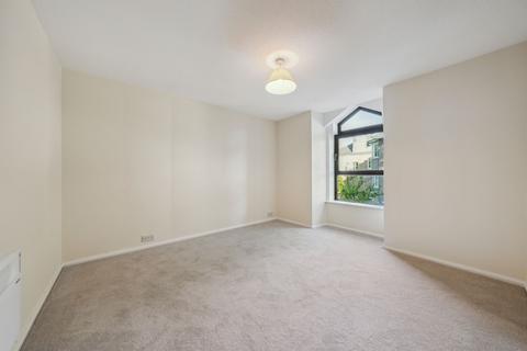 5 Auchingramont Court, 64 Union Street, Hamilton, ML3 6NB
