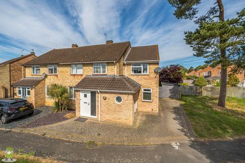 4 bedroom semi-detached house for sale, Portway, Tadley RG26