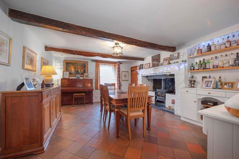 Alba House, 20 Beechgrove, Moffat, DG10 9RS