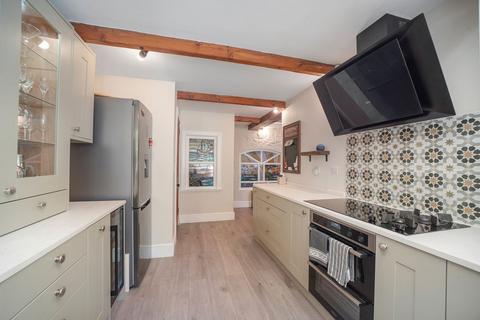 Alba House, 20 Beechgrove, Moffat, DG10 9RS