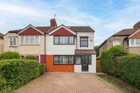 4 bedroom terraced house for sale, Burley Close, London SW16