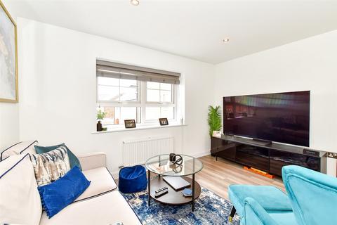 2 bedroom coach house for sale, Blandings Way, Emsworth, Hampshire