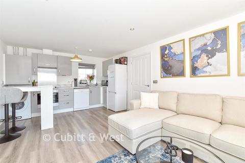 2 bedroom coach house for sale, Dulwich Court, Emsworth PO10