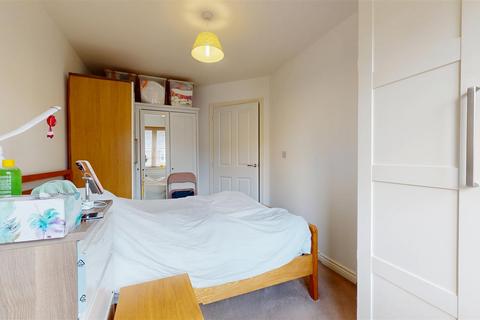 2 bedroom coach house for sale, Lundy Walk, Bletchley, Milton Keynes