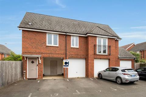 2 bedroom coach house for sale, Lundy Walk, Bletchley, Milton Keynes