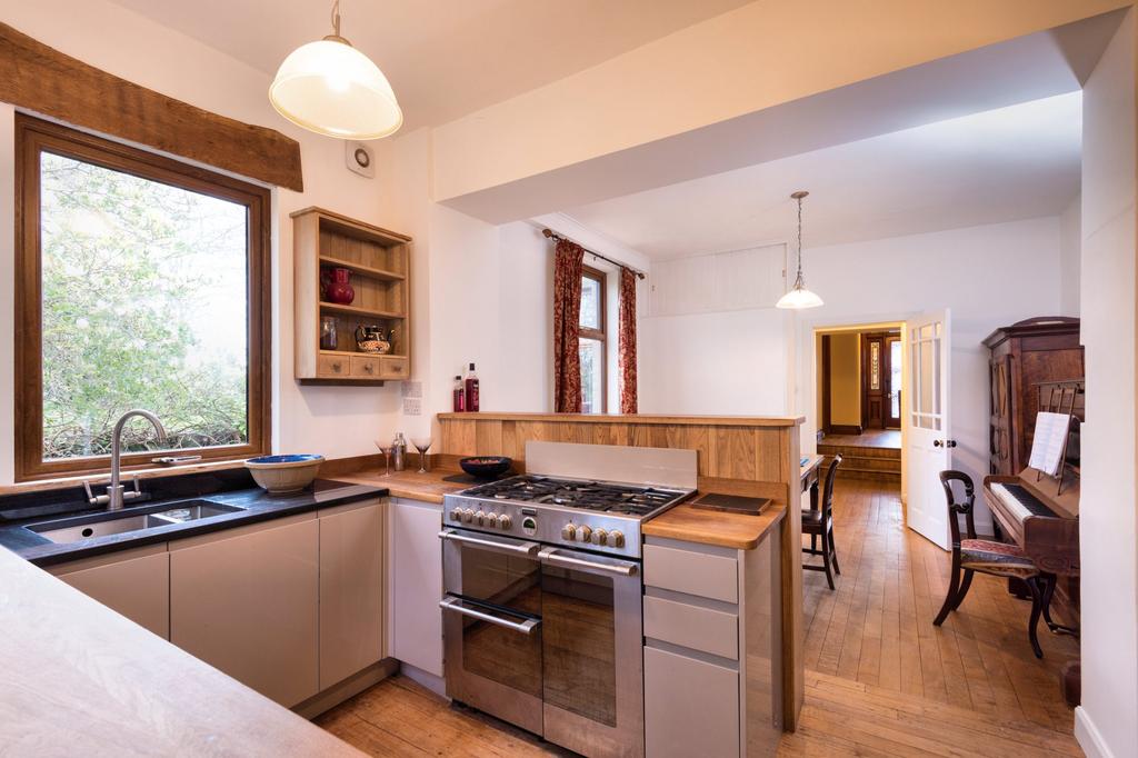 33 Ernespie Road, Castle Douglas - Williamson and