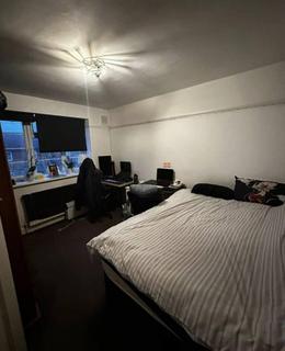 2 bedroom flat for sale, Holmbury Court, Upper Tooting Road