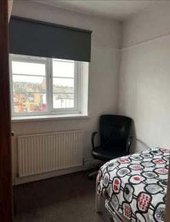 2 bedroom flat for sale, Holmbury Court, Upper Tooting Road