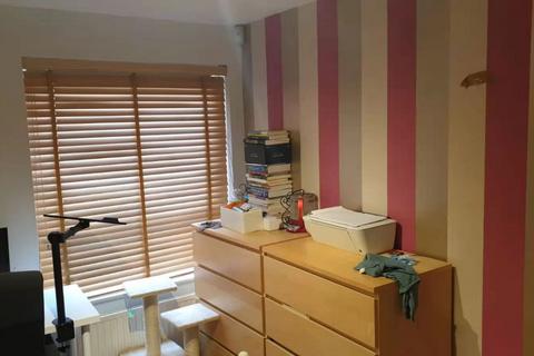 1 Horseshoe Close, London, E14 3EP