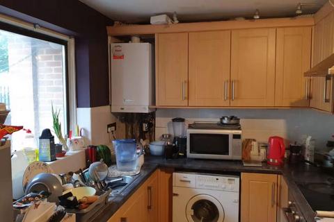 1 Horseshoe Close, London, E14 3EP