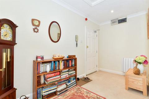 2 bedroom flat for sale, Chapel Road, Hothfield, Ashford, Kent