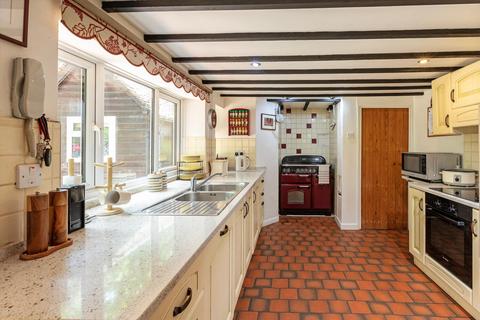 4 bedroom detached house for sale, Station Lane, Wormley, Godalming, Surrey, GU8