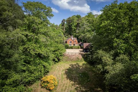 4 bedroom detached house for sale, Station Lane, Wormley, Godalming, Surrey, GU8