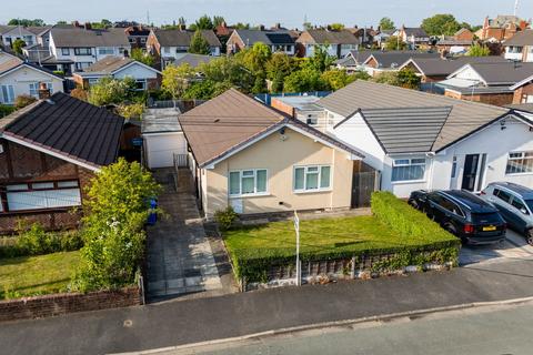 2 bedroom detached bungalow for sale, Tynwald Crescent, Widnes