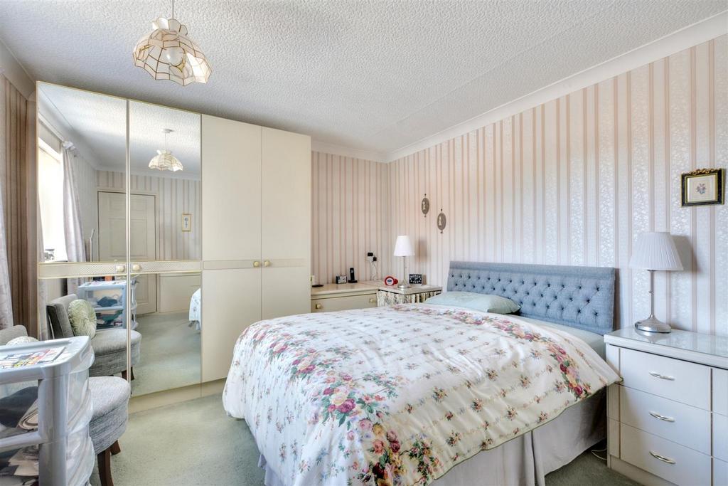 Bedroom 1 2.jpeg