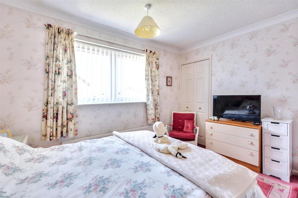 Bedroom 2 2.jpeg