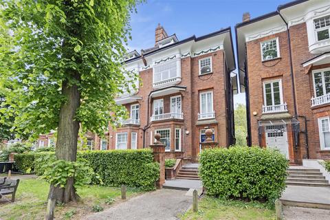 1 bedroom apartment for sale, Belsize Avenue, Belsize Park NW3