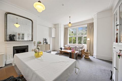 1 bedroom apartment for sale, Belsize Avenue, Belsize Park NW3