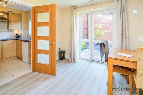 1 bedroom apartment for sale, Elliott Court, High Street North, Dunstable