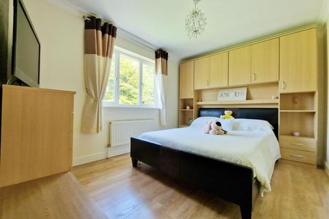 7 Roman Way, Burnham-on-crouch, CM0 8UE