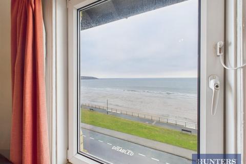 2 bedroom apartment for sale, The Beach, Filey