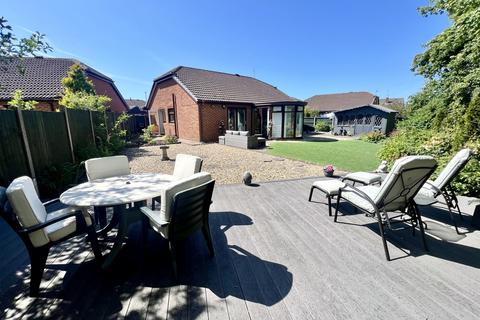 3 bedroom bungalow for sale, Keats Close, Thornton FY5