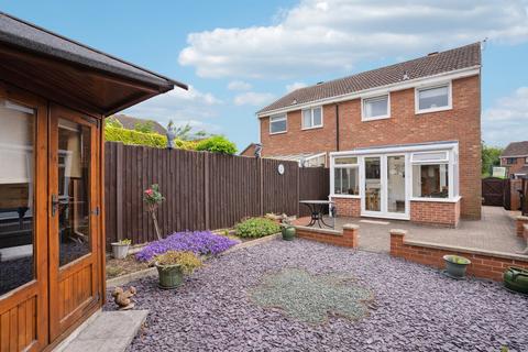 3 bedroom property for sale, Jenkins Close, St Neots PE19