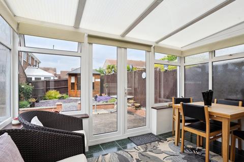 3 bedroom property for sale, Jenkins Close, St Neots PE19