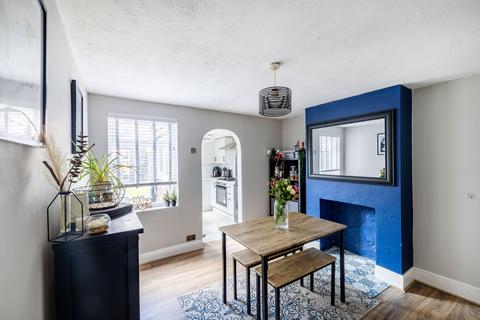 5 West Street, Crawley, RH11 8AN