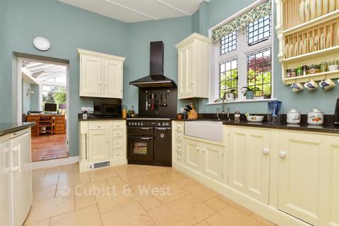 Hogscross Lane, Chipstead CR5
