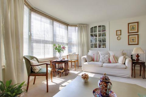 3 bedroom maisonette for sale, High Street, Lymington, SO41
