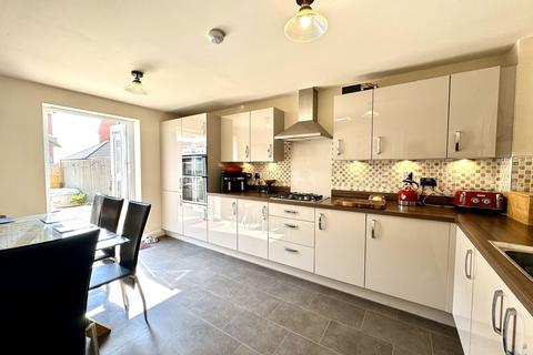 5 bedroom townhouse for sale, Blowick Moss Lane, Southport, PR8 5QB