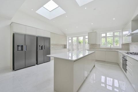 5 bedroom house to rent, Kenley Road, Morden, London, SW19