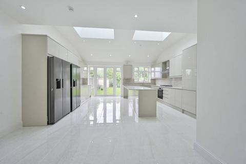 5 bedroom house to rent, Kenley Road, Morden, London, SW19