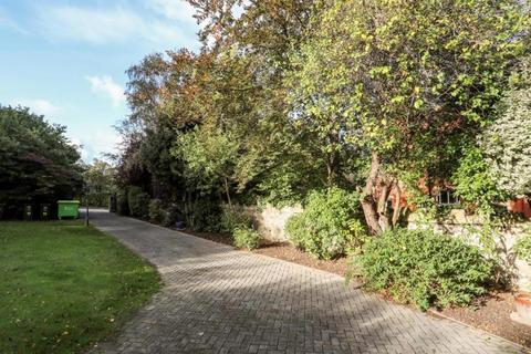 5 bedroom detached house for sale, Queens Drive, Colwyn Bay