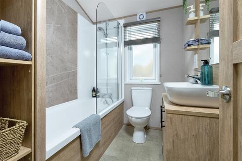 3 bedroom property for sale, Brynteg Country & Leisure Retreat